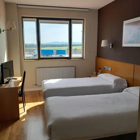 Hotel Restaurante Abadesa 2*