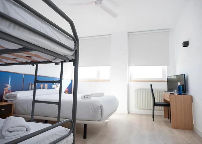 호텔 Restaurante Abadesa 빌라곤잘로페데르날레스